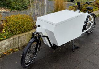 Quel vélo cargo professionnel choisir pour circuler en ZFE ?